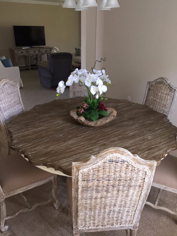 Scallop Flower Dining Table